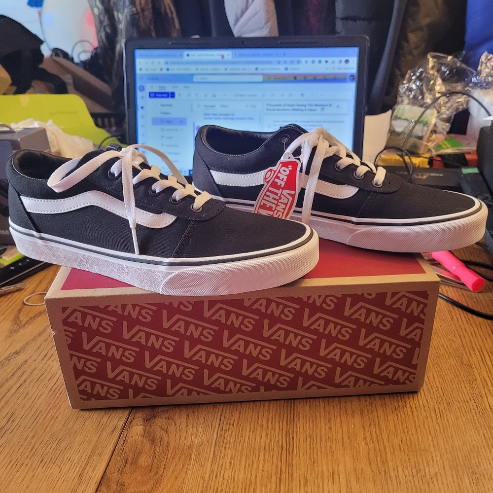 Ladies Sneakers